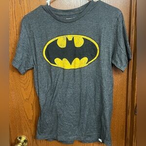 Old Navy Men’s Gray Batman Tshirt Size S